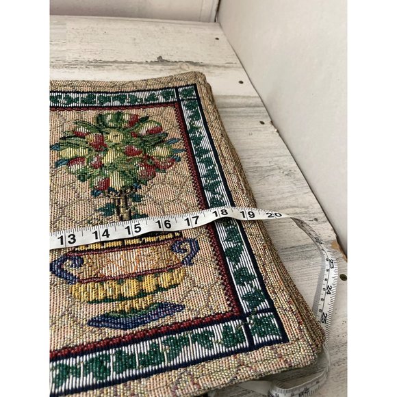 Set of eight cloth placemats with topiary designs - Picture 4 of 4